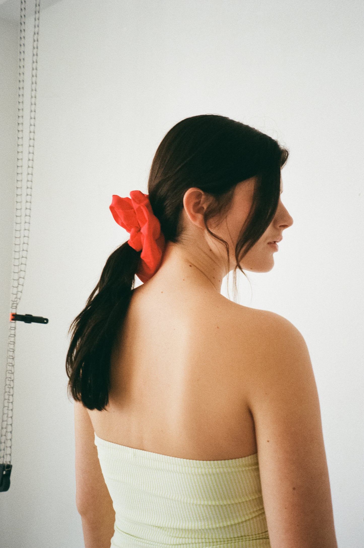 Rød scrunchie